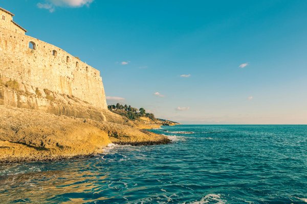 Où pratiquer le snorkeling au milieu des raies manta à Hawaii ?